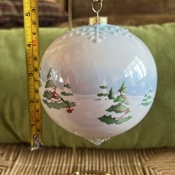 Hallmark 2008 Holiday Hello Porcelain Ornament- No Box - Picture 8 of 8